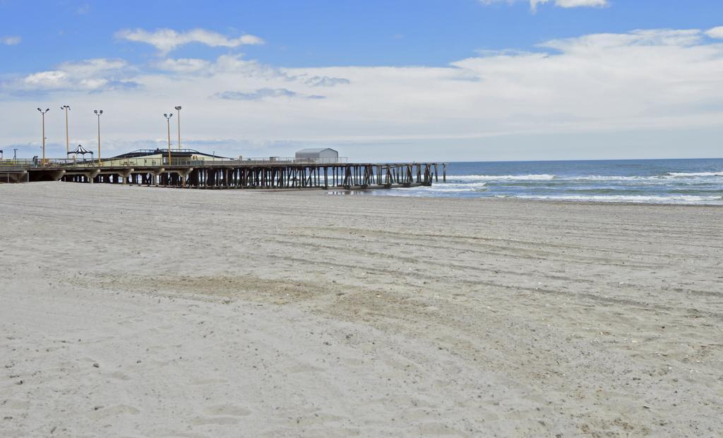 Boardwalk Resorts At Atlantic Palace Atlantic City Exterior foto
